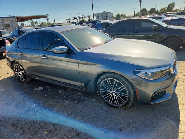 2018 BMW 530E