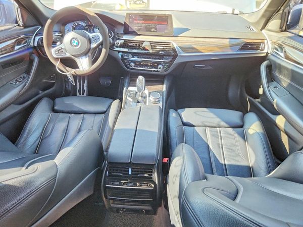 2018 BMW 530E