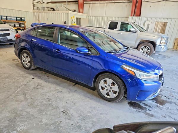 2017 KIA FORTE
