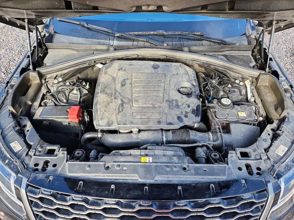 2019 LAND ROVER RANGE ROVER VELAR R-Dynamic SE