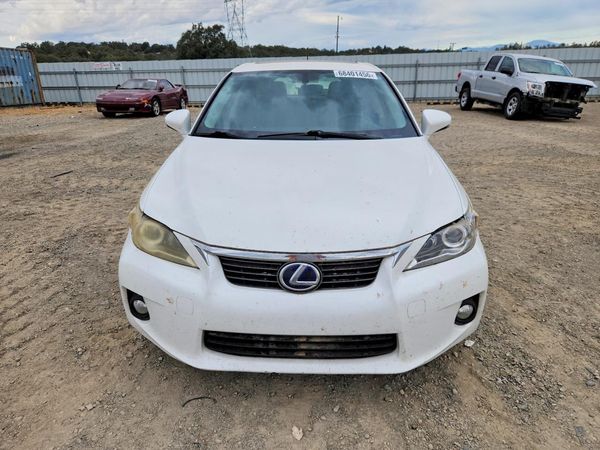 2013 LEXUS CT 200h