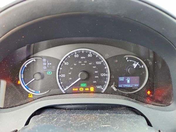 2013 LEXUS CT 200h