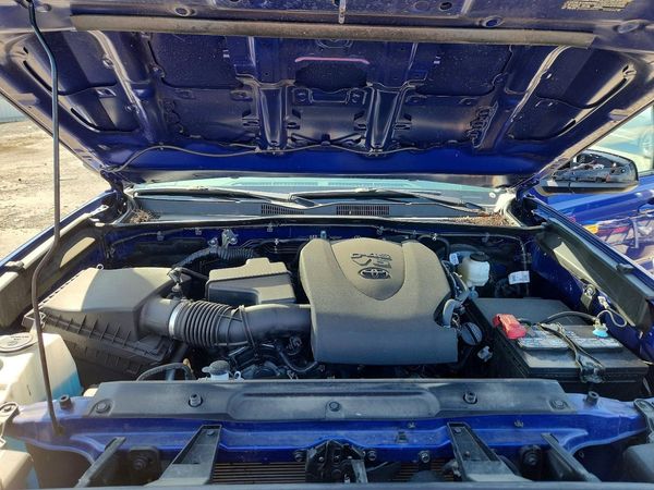 2022 TOYOTA TACOMA SR5