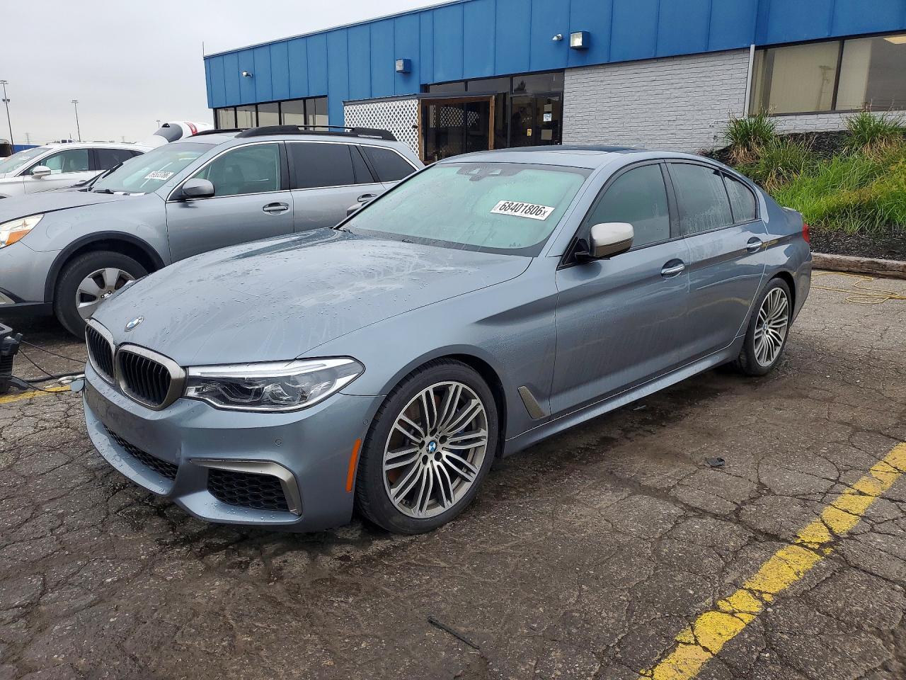 2018 BMW M5 xDrive — Front 3/4
