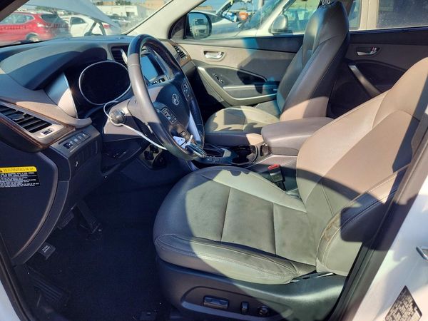 2018 HYUNDAI SANTA FE SE Premium pkg