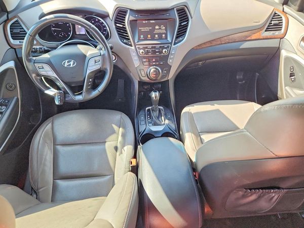 2018 HYUNDAI SANTA FE SE Premium pkg