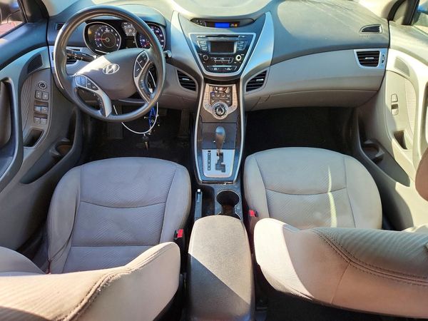 2013 HYUNDAI ELANTRA