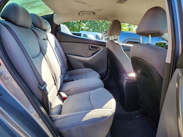 2013 HYUNDAI ELANTRA