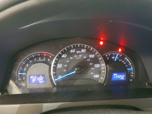 2013 TOYOTA CAMRY