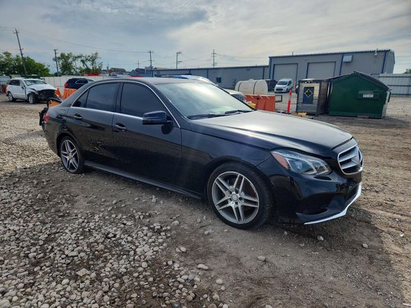 2016 MERCEDES-BENZ E-CLASS E350 — Passenger 3/4
