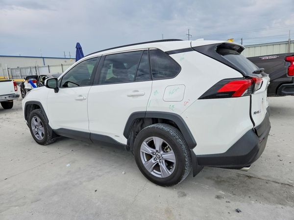 2025 TOYOTA RAV4 XLE — DSRA