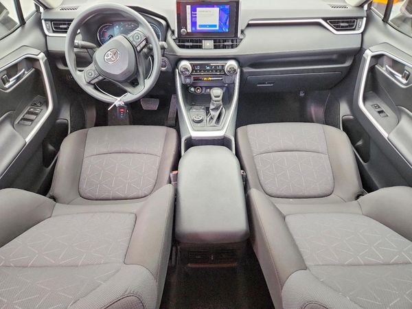 2025 TOYOTA RAV4 XLE — CKPT