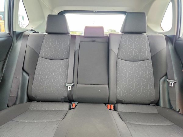 2025 TOYOTA RAV4 XLE — SUVN