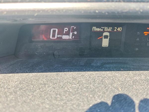 2016 TOYOTA PRIUS