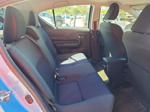2016 TOYOTA PRIUS