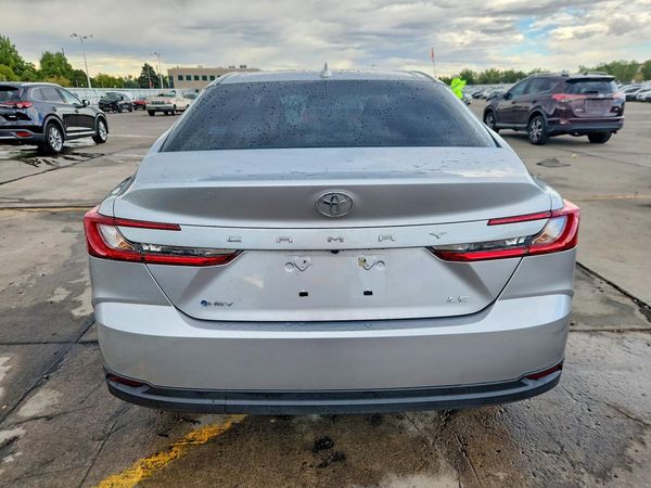 2025 TOYOTA CAMRY