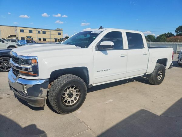 2017 CHEVROLET SILVERADO LT