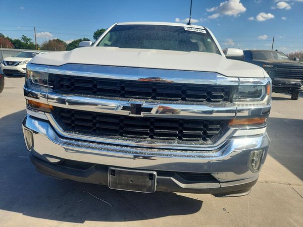 2017 CHEVROLET SILVERADO LT