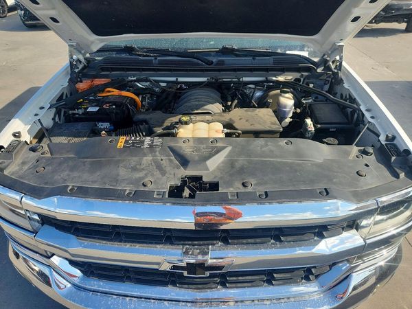 2017 CHEVROLET SILVERADO LT