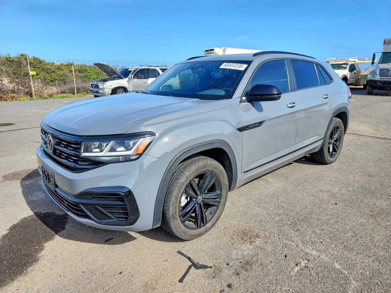 2023 VOLKSWAGEN ATLAS CROSS SPORT — Front 3/4