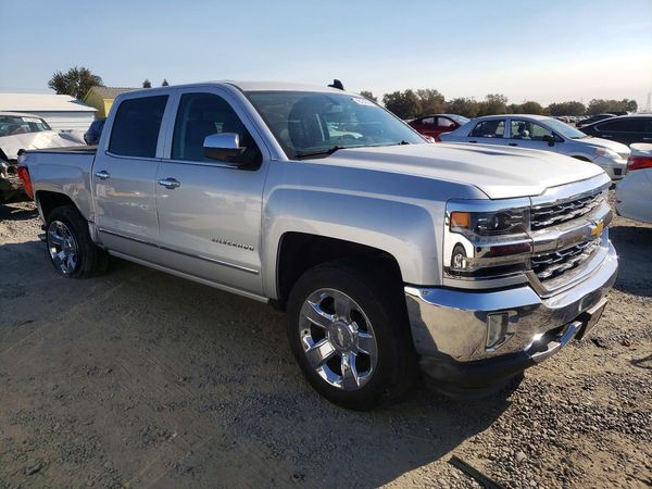 2017 CHEVROLET SILVERADO LTZ