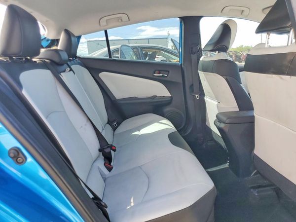 2019 TOYOTA PRIUS L/LE/XLE/LTD.