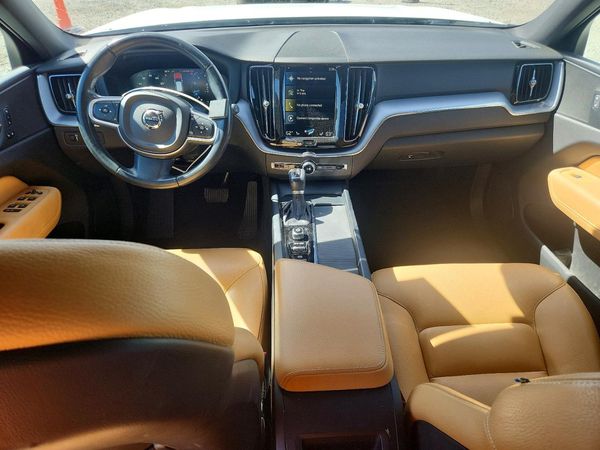2020 VOLVO XC60