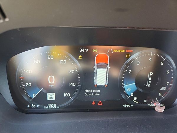 2020 VOLVO XC60