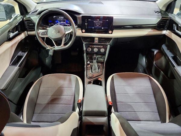 2025 VOLKSWAGEN TAOS 4Motion S