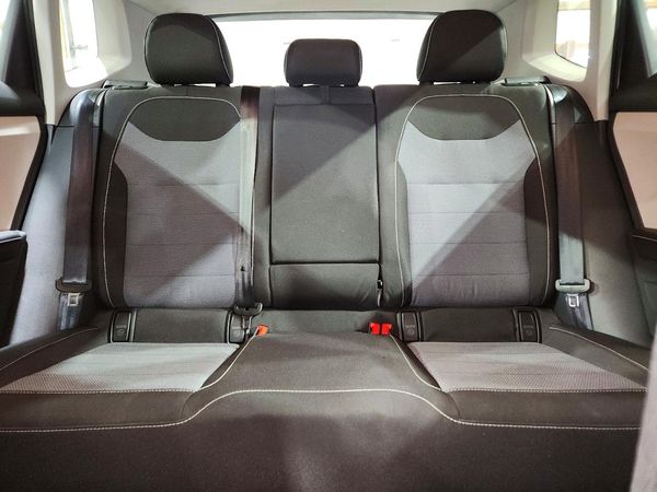 2025 VOLKSWAGEN TAOS 4Motion S