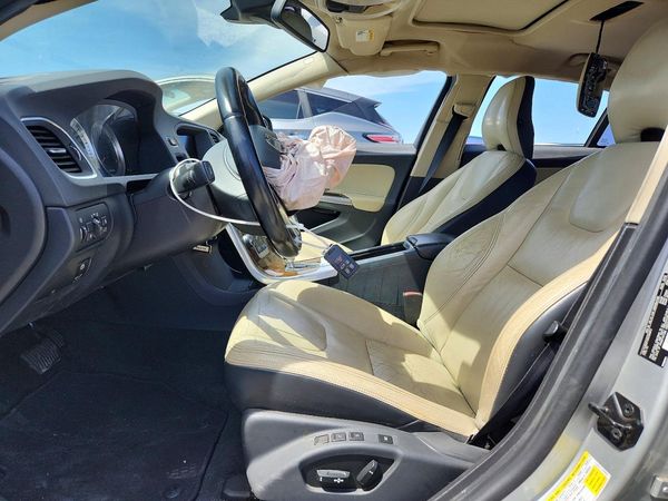 2012 VOLVO S60 — DENT
