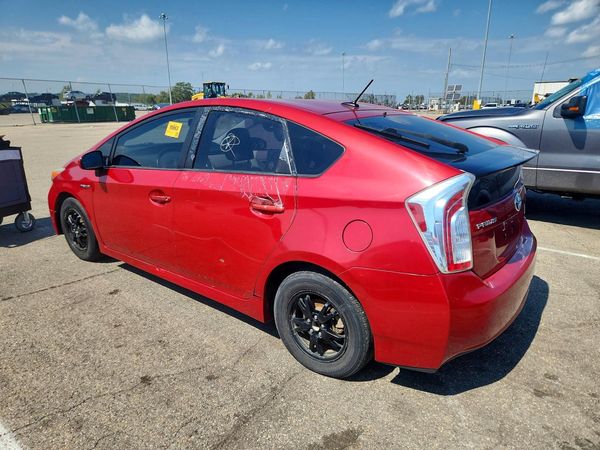 2015 TOYOTA PRIUS