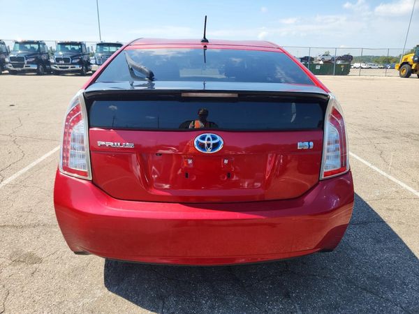 2015 TOYOTA PRIUS