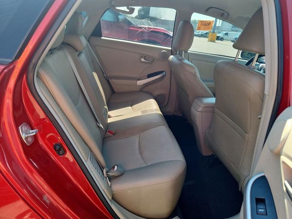 2015 TOYOTA PRIUS