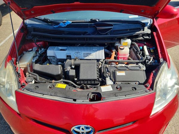 2015 TOYOTA PRIUS