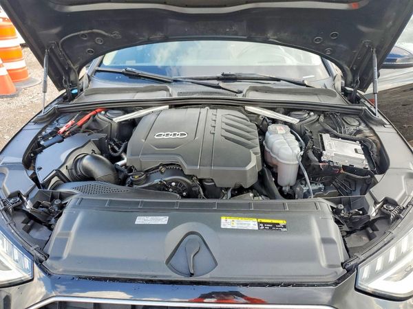 2022 AUDI A4
