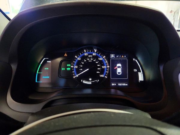 2018 HYUNDAI IONIQ Blue (HEV)