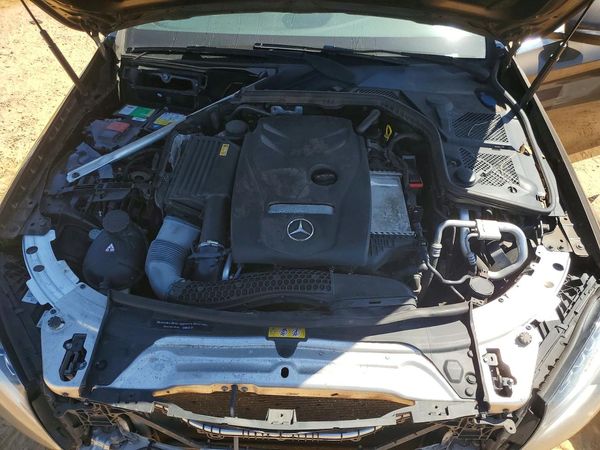 2015 MERCEDES-BENZ C — Engine bay