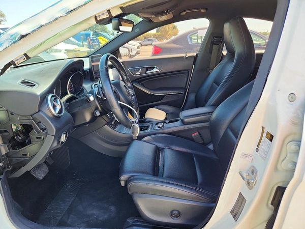 2017 MERCEDES-BENZ CLA