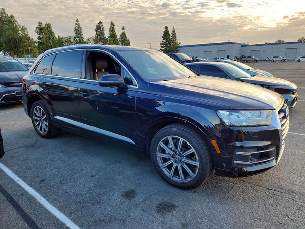 2018 AUDI Q7 quattro Prestige