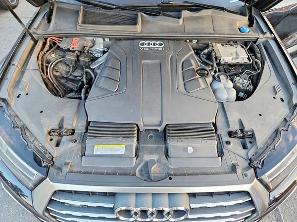 2018 AUDI Q7 quattro Prestige