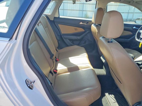 2019 VOLKSWAGEN JETTA SEL