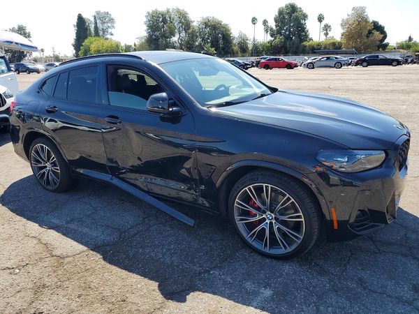 2023 BMW X4 xDrive30i