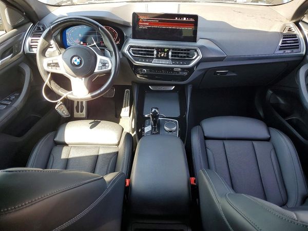 2023 BMW X4 xDrive30i