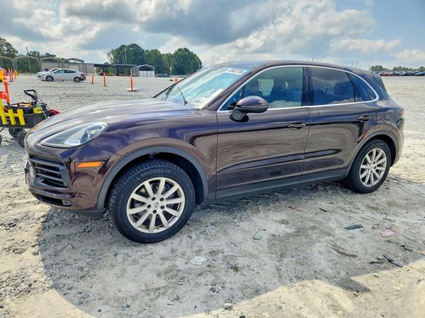 2019 PORSCHE CAYENNE