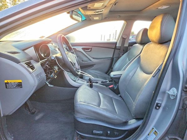 2013 HYUNDAI ELANTRA