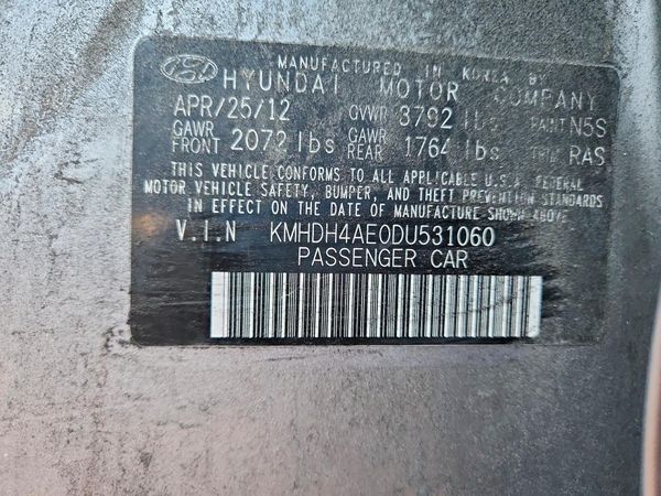 2013 HYUNDAI ELANTRA