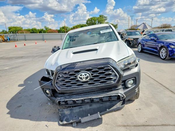 2019 TOYOTA TACOMA