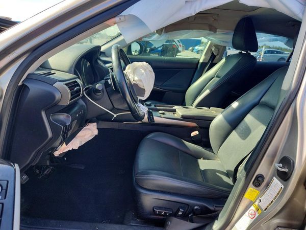 2015 LEXUS IS