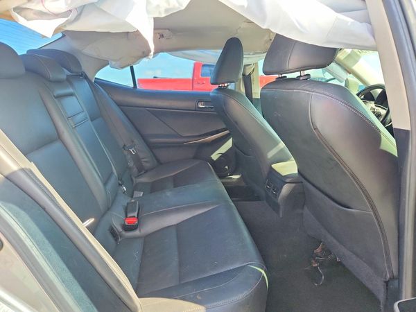 2015 LEXUS IS